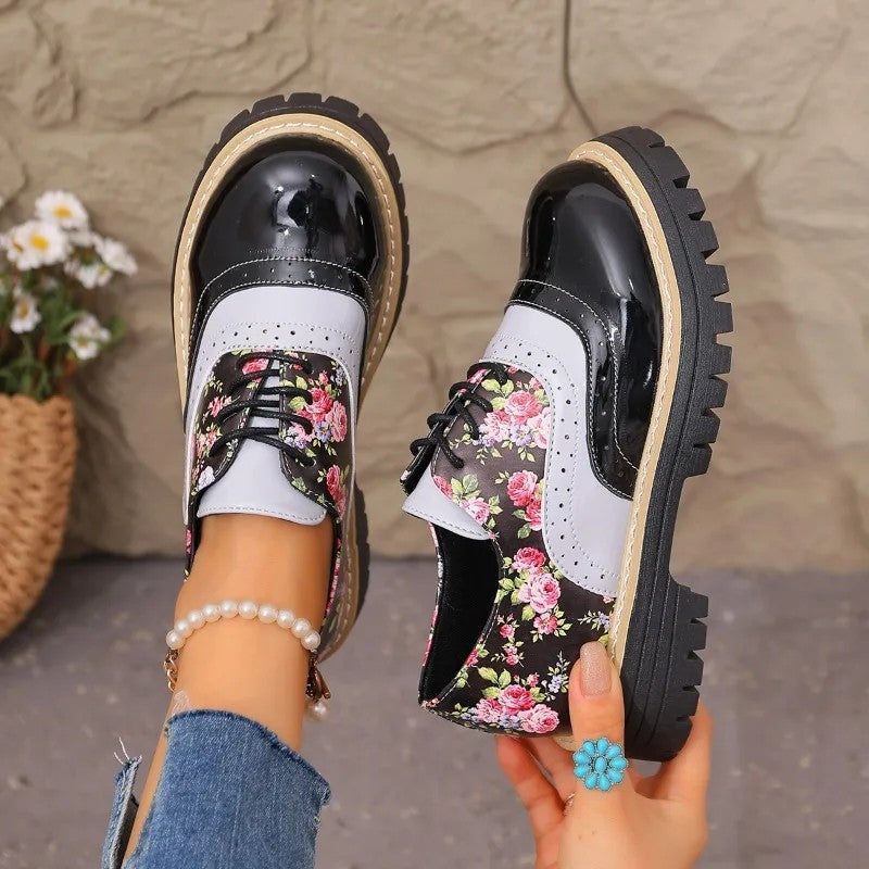 Daphne Women's Floral Wingtip Oxford Shoes