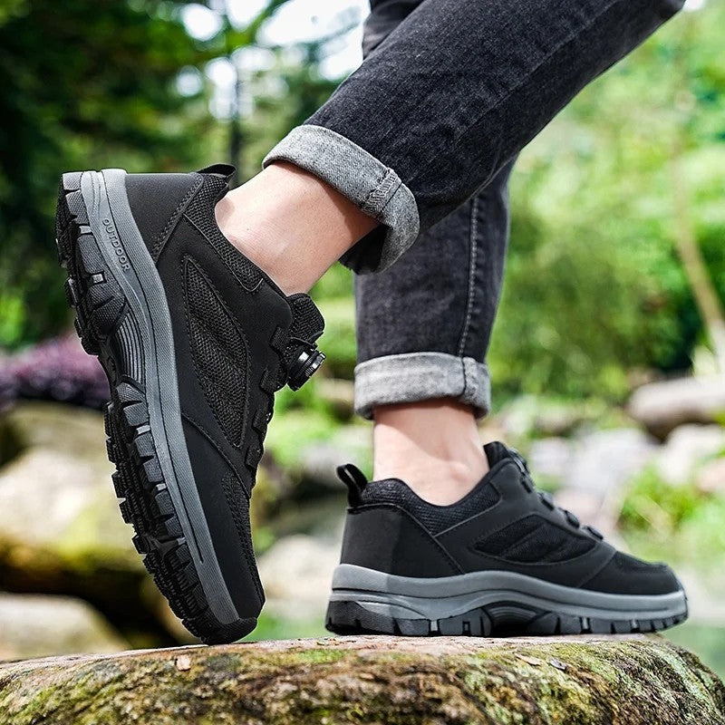 Varnik Trail Grip Outdoor Sneakers